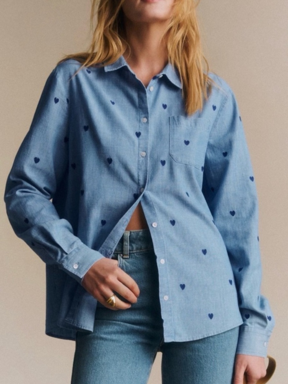SEZANE Tomboy Shirt in Chambray with Embroidered Navy Hearts, size US 8 / FR 40